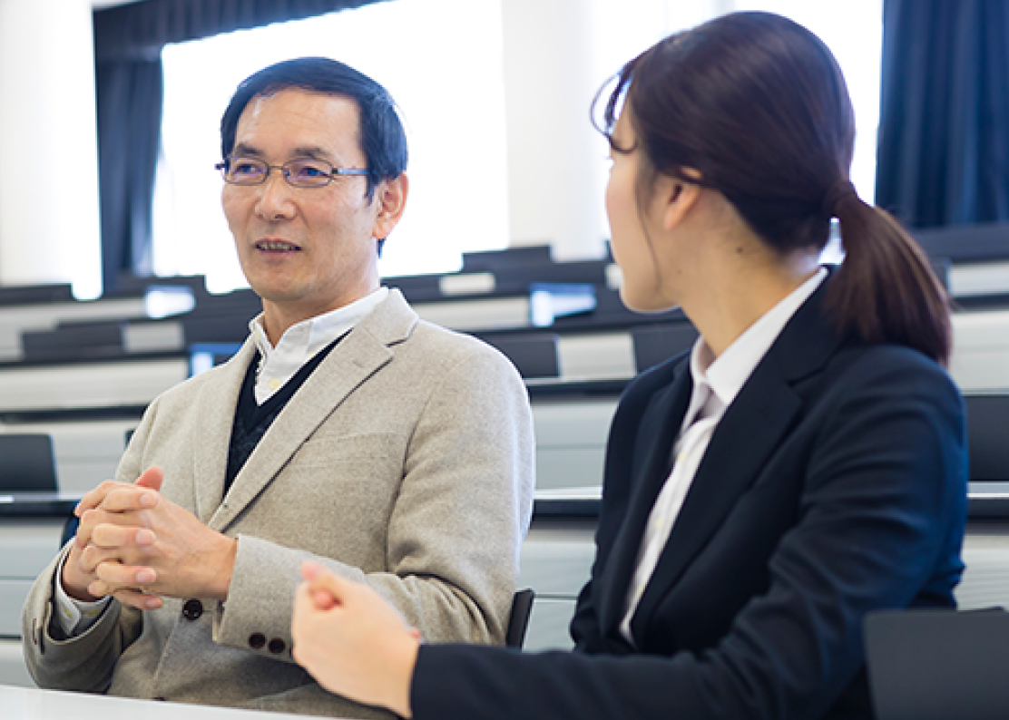 学生の学修をサポートしている様子