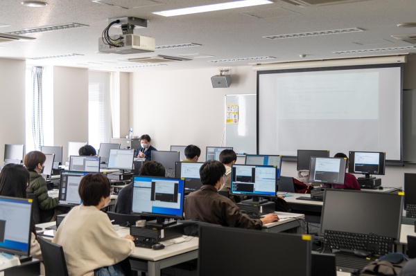 プログラミング1の授業風景