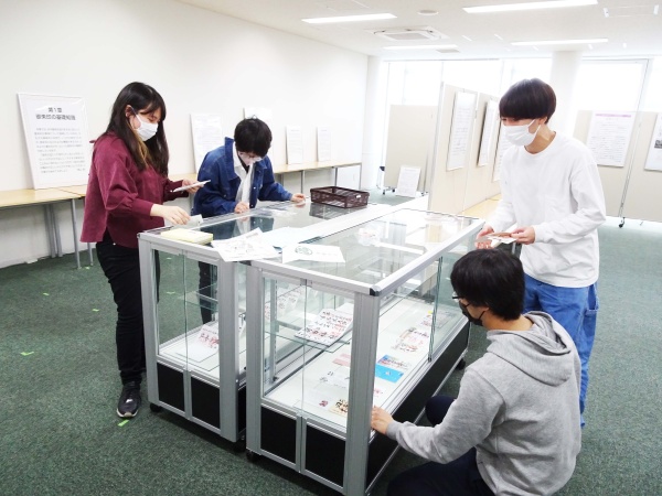 専攻演習Ⅰ・Ⅱ（金子ゼミ）の授業風景