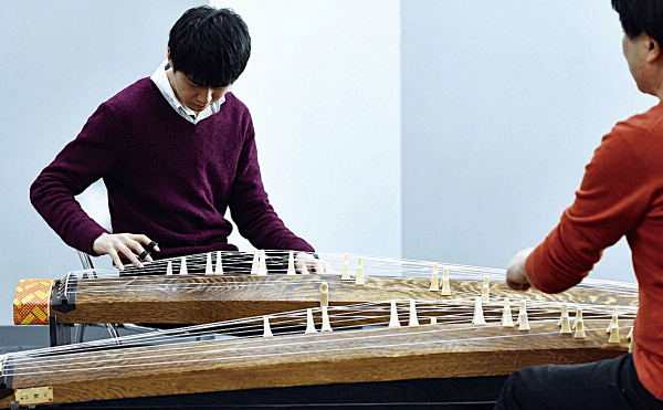 プロによる学生への指導の様子