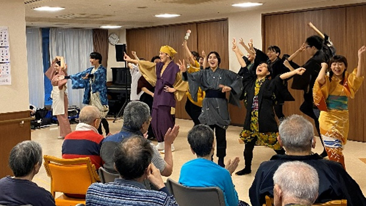敬寿園におけるアウトリーチ公演（相模原市）