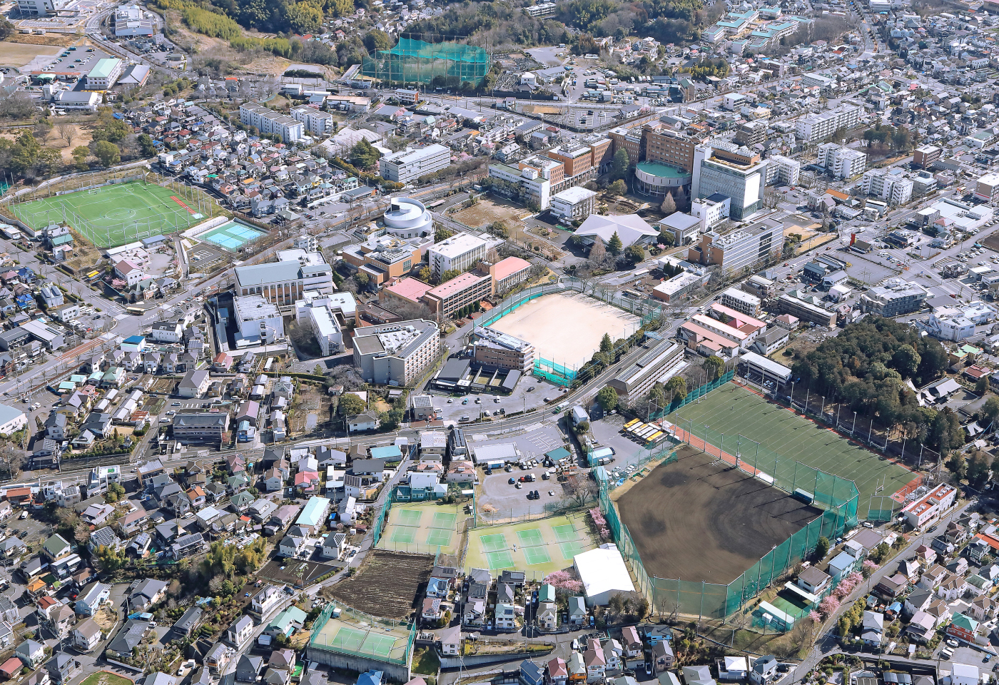 上空から見た桜美林大学町田キャンパス