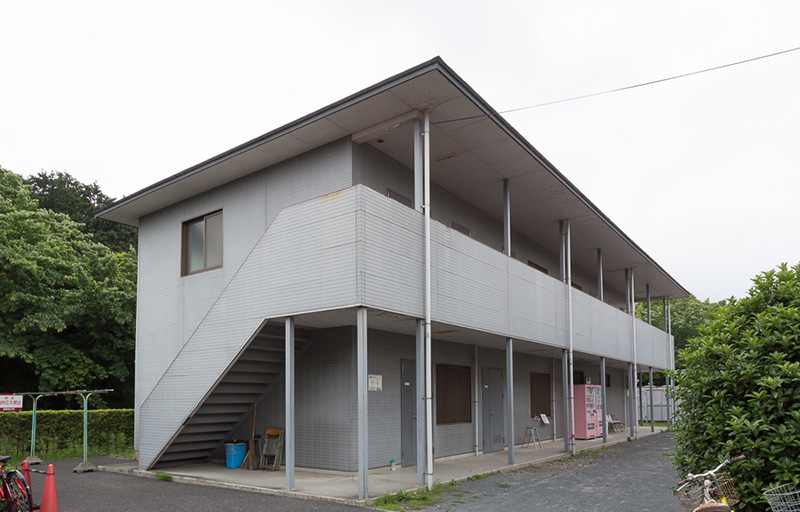 同志館（どうしかん）