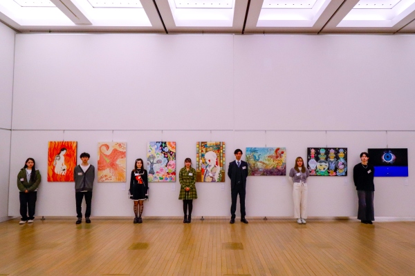 「大学生特別出展・桜美林大学コーナー」ゼミ学生出展風景