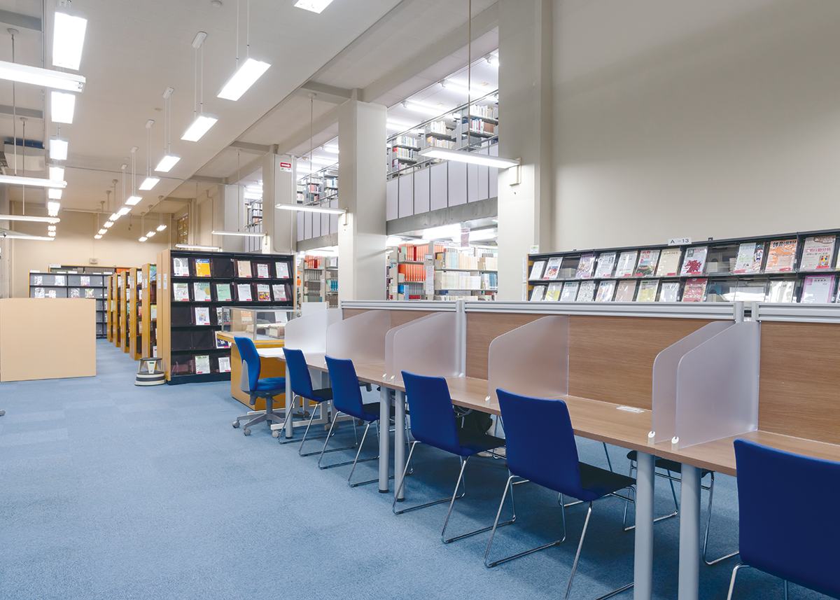 三到図書館の館内の様子