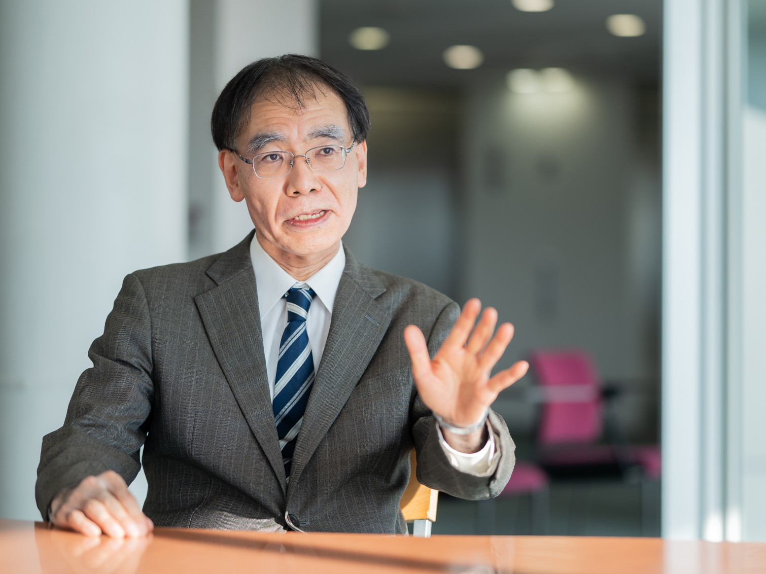 メルカトル図法が教えてくれること。数学の進歩と初等化について語る榮田厚彦先生