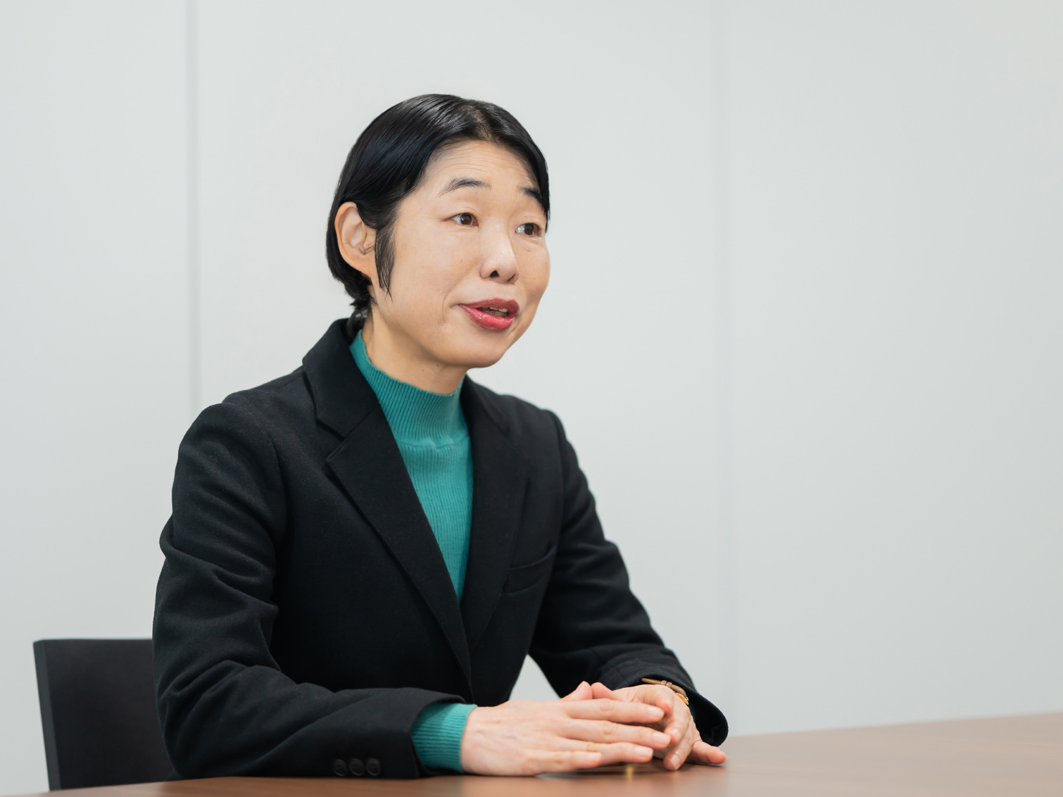 環境問題との出会いとREDD+プロジェクトでの取り組みについて語る足立佳菜子先生