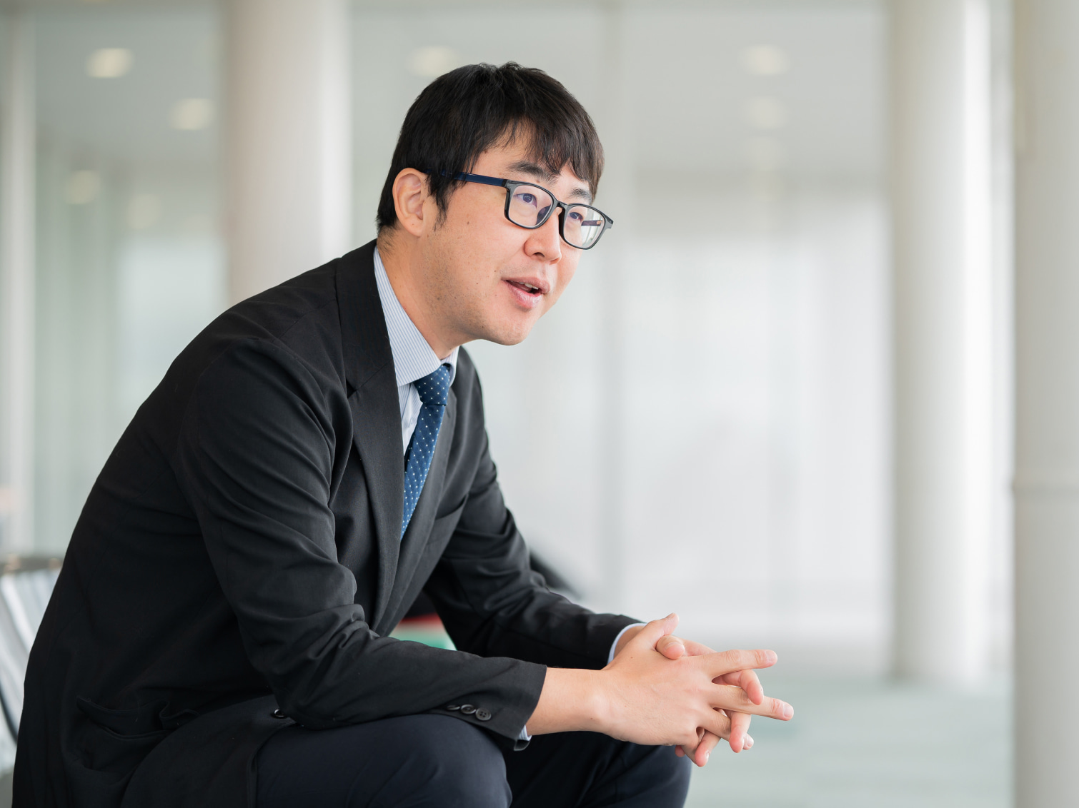 スクールカウンセラーから研究者への転機について語る小関俊祐先生