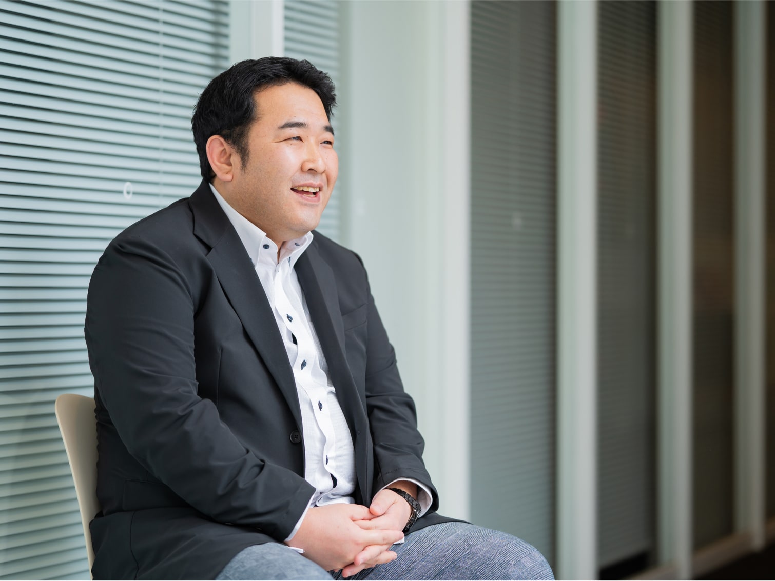 化学の分野に進んだきっかけを語る磯崎先生