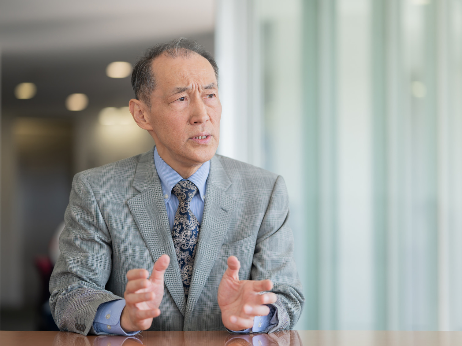 教員生活と並行して取り組んだ歴史教育や江戸文化の研究について語る田中暁龍先生