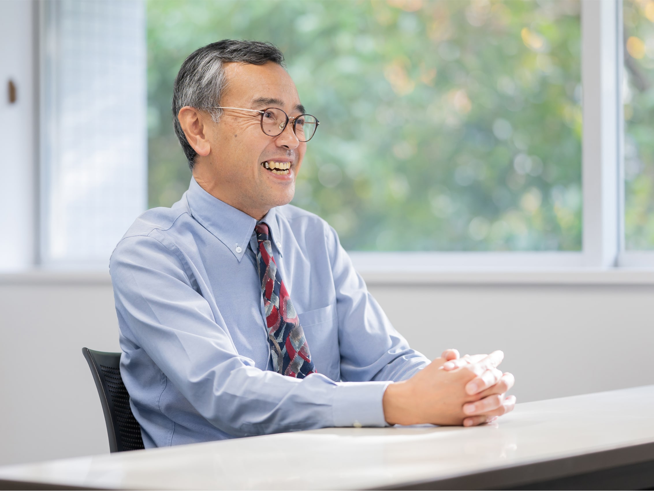 パイロット時代の経験と気象データ分析の研究について語る伊藤貢司先生