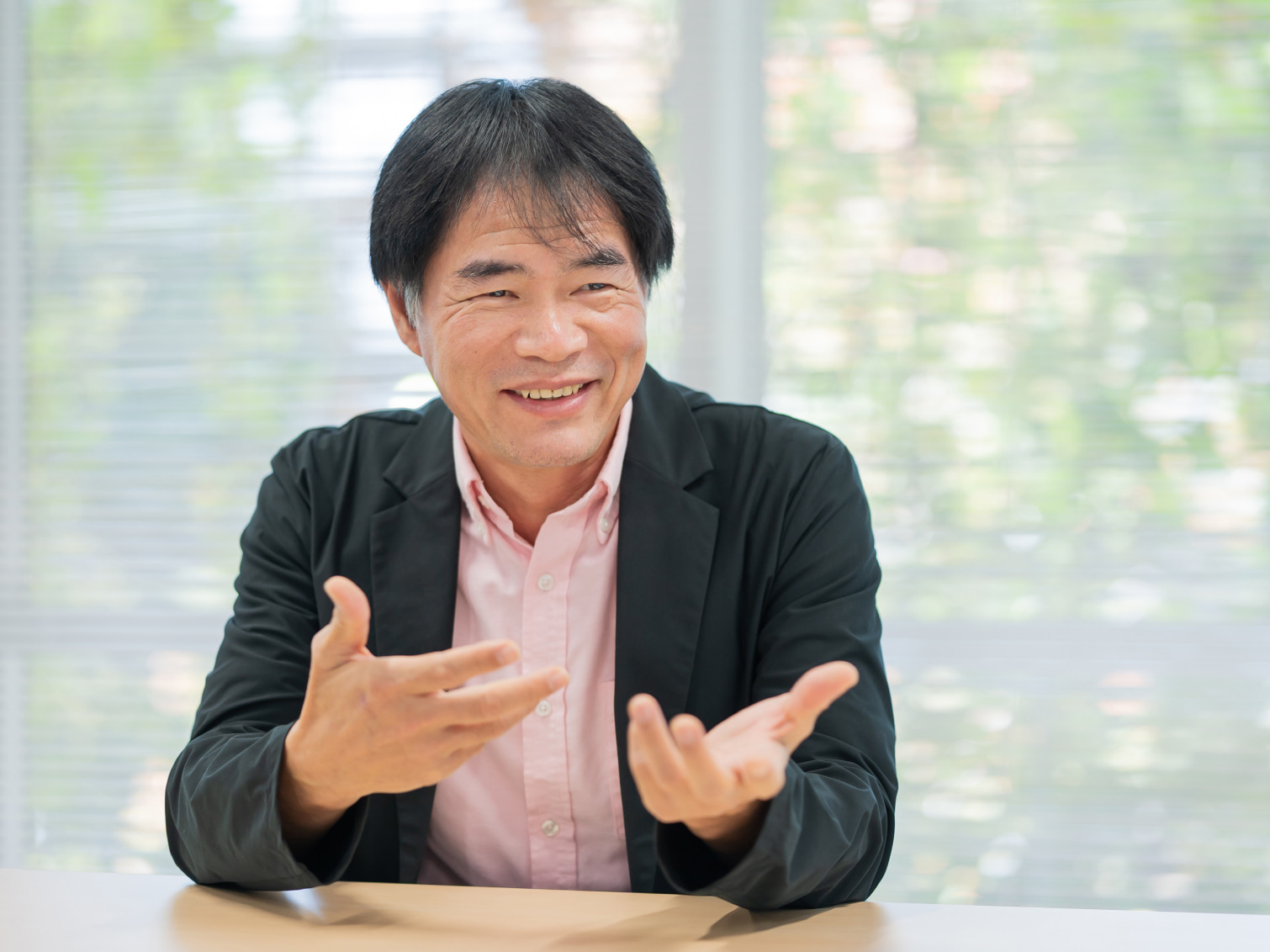 言葉と語学力を武器に日本の国費留学生について語るド マン ホーン先生