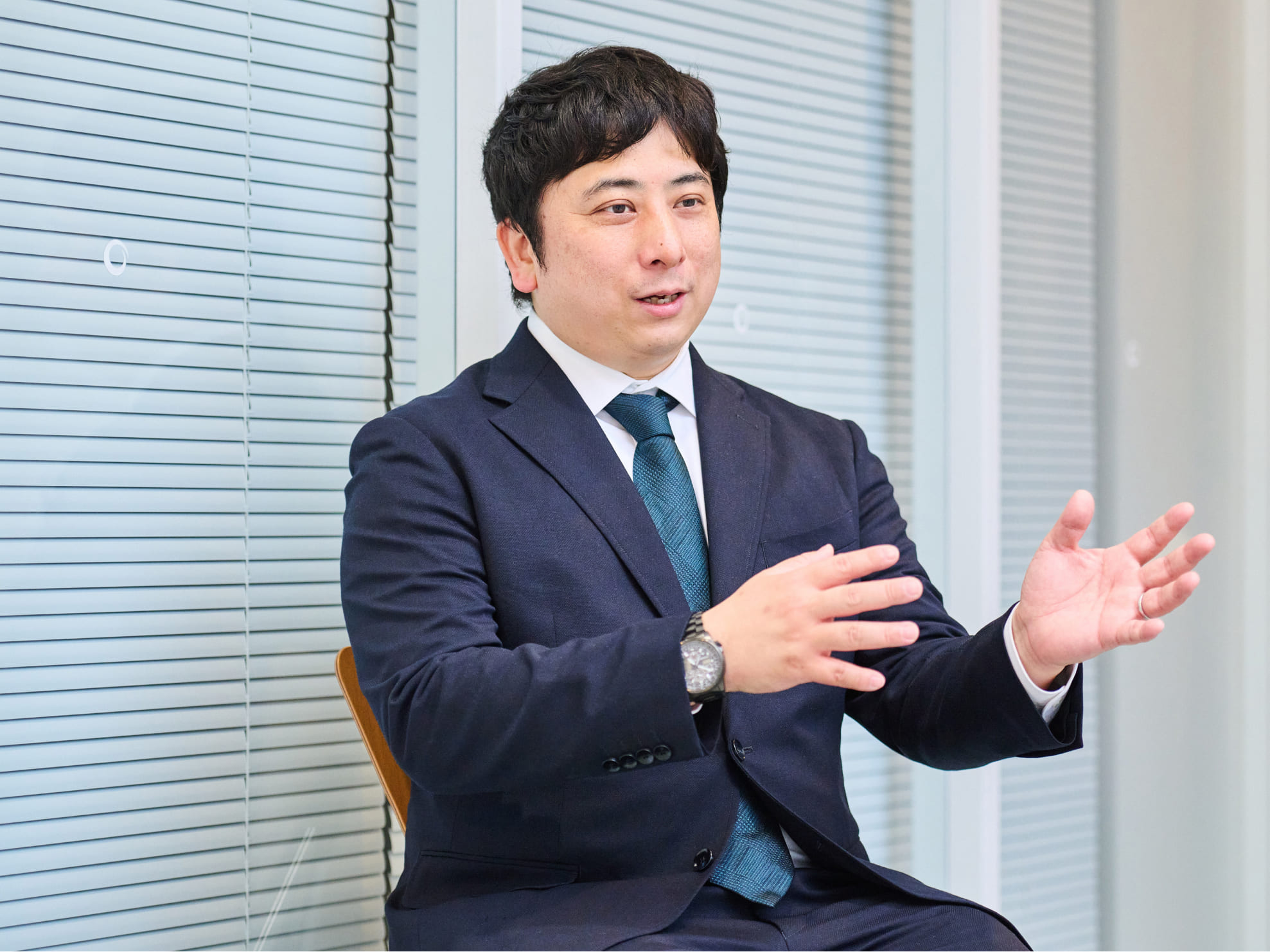 福原 充先生がインタビューに応じている様子