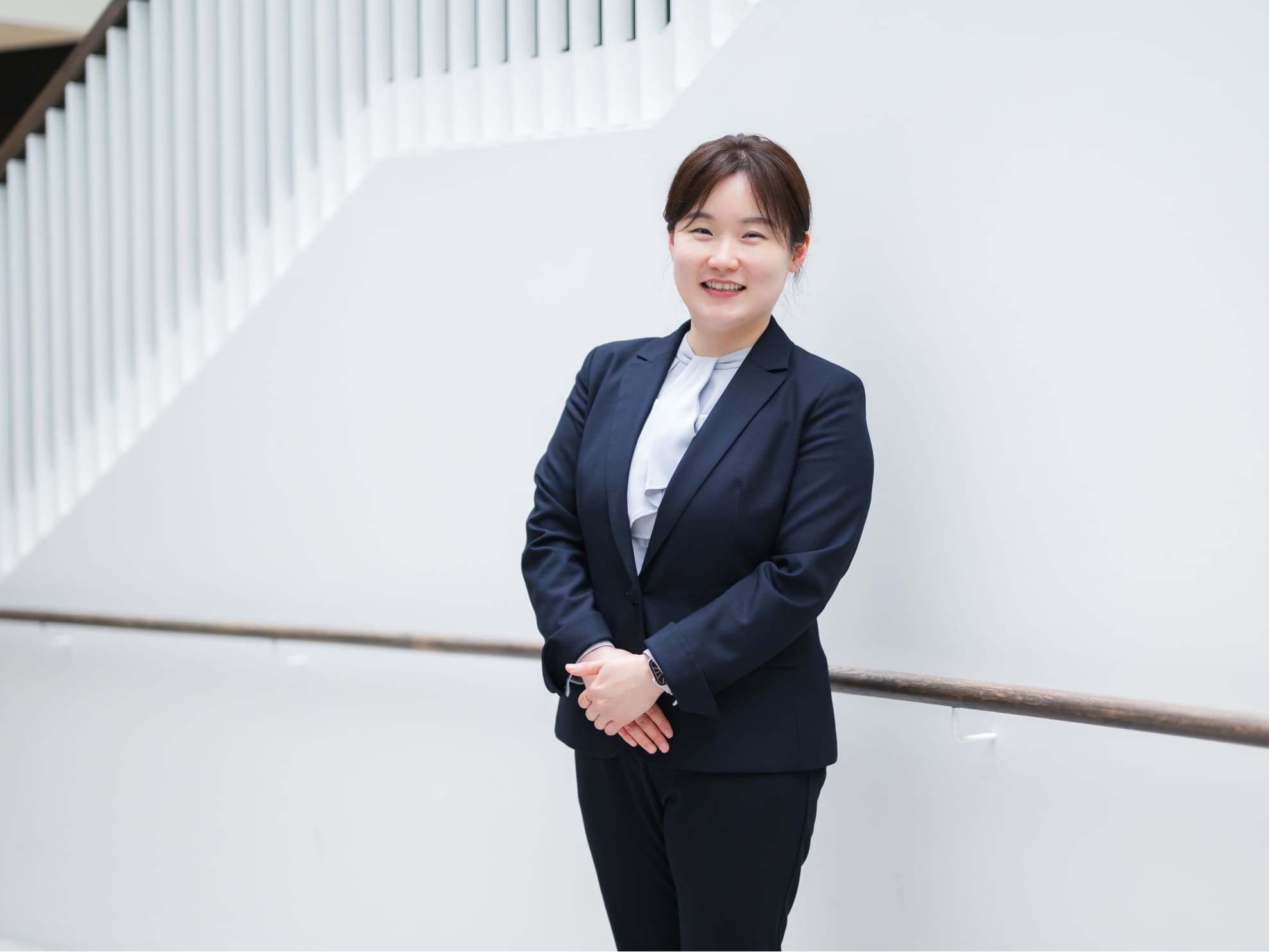徐先生が撮影に応じる様子