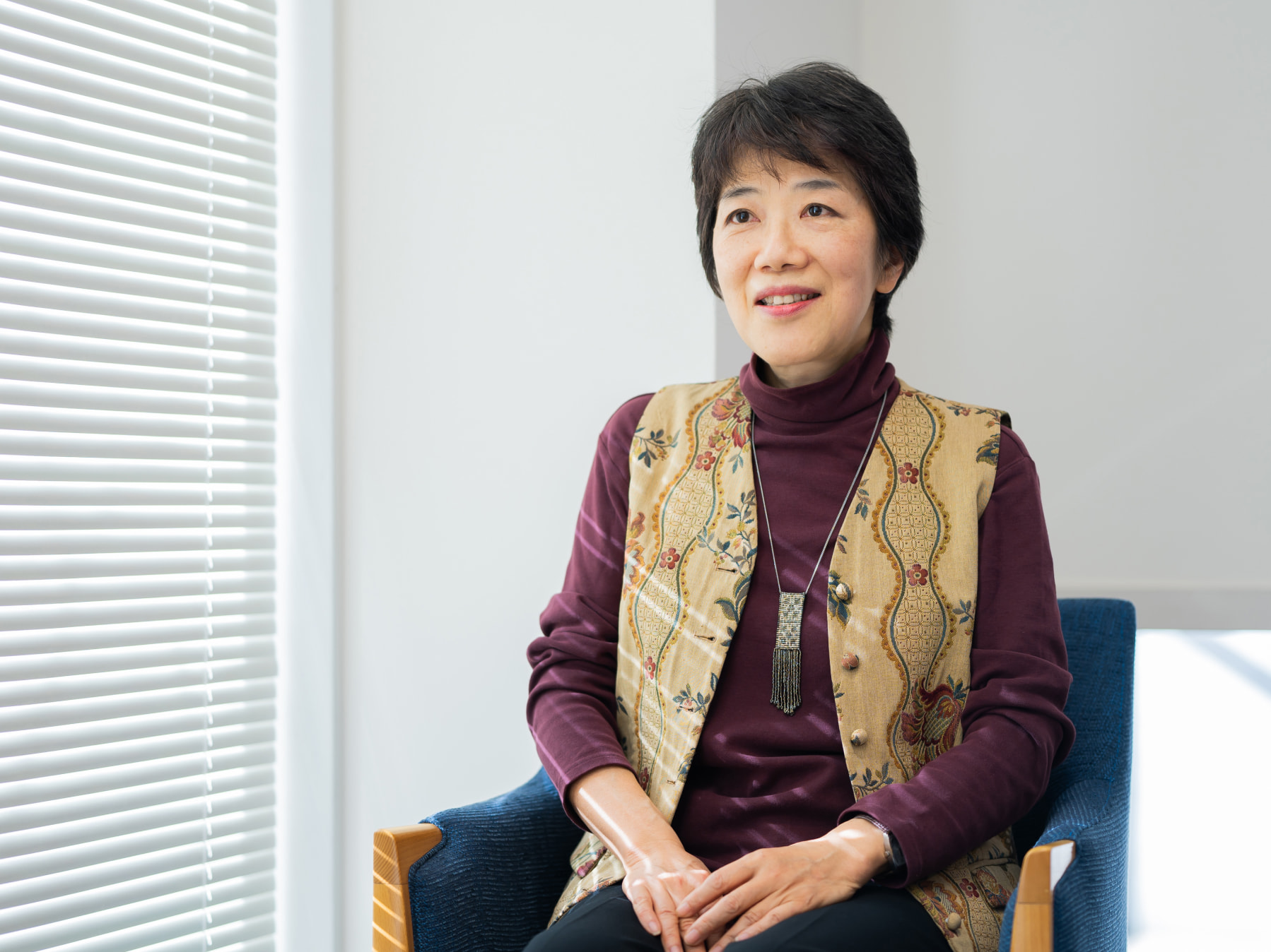 池田智子先生がインタビューに応じている様子