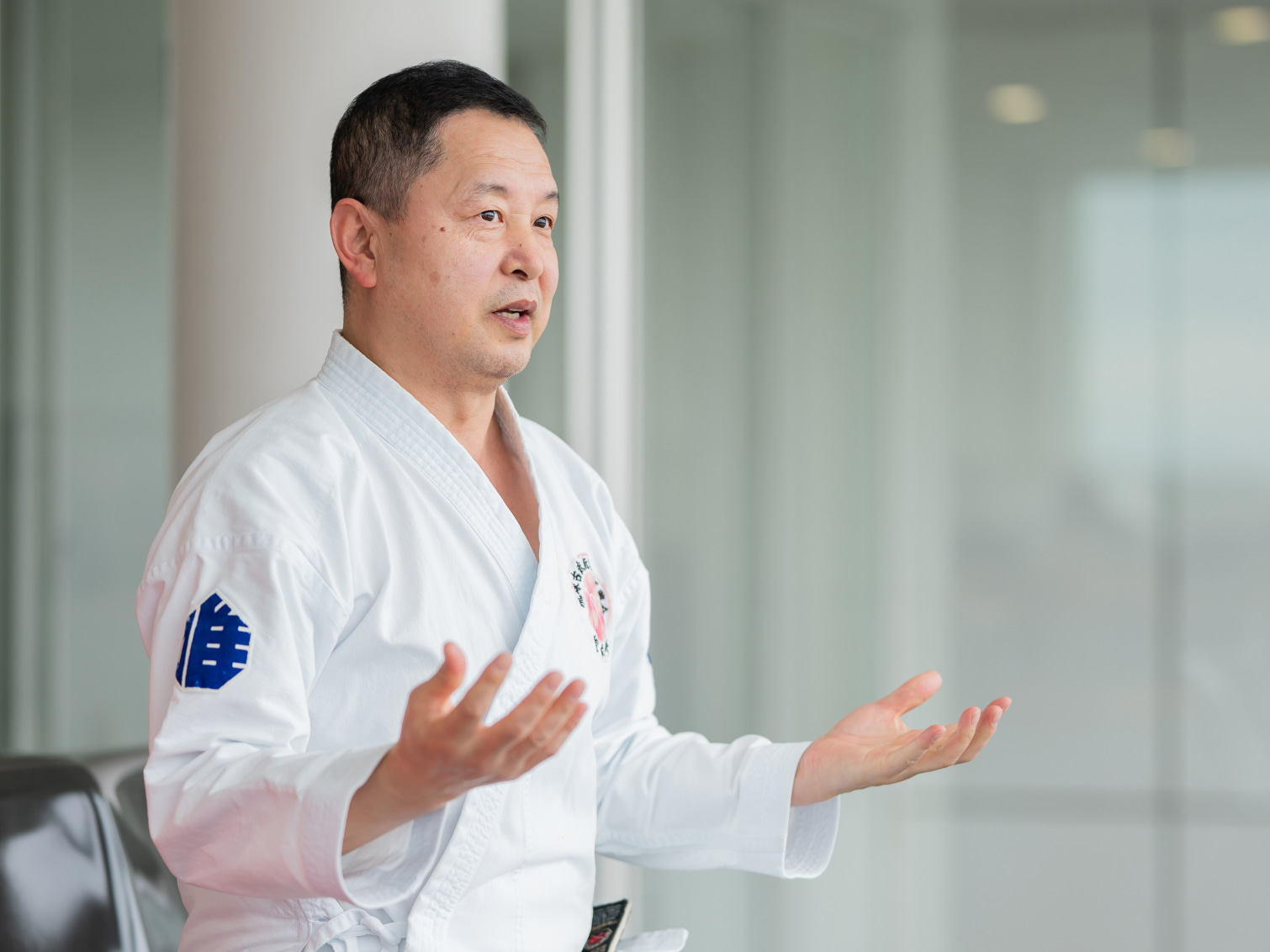 尖閣諸島問題の研究について語る菅沼雲龍先生