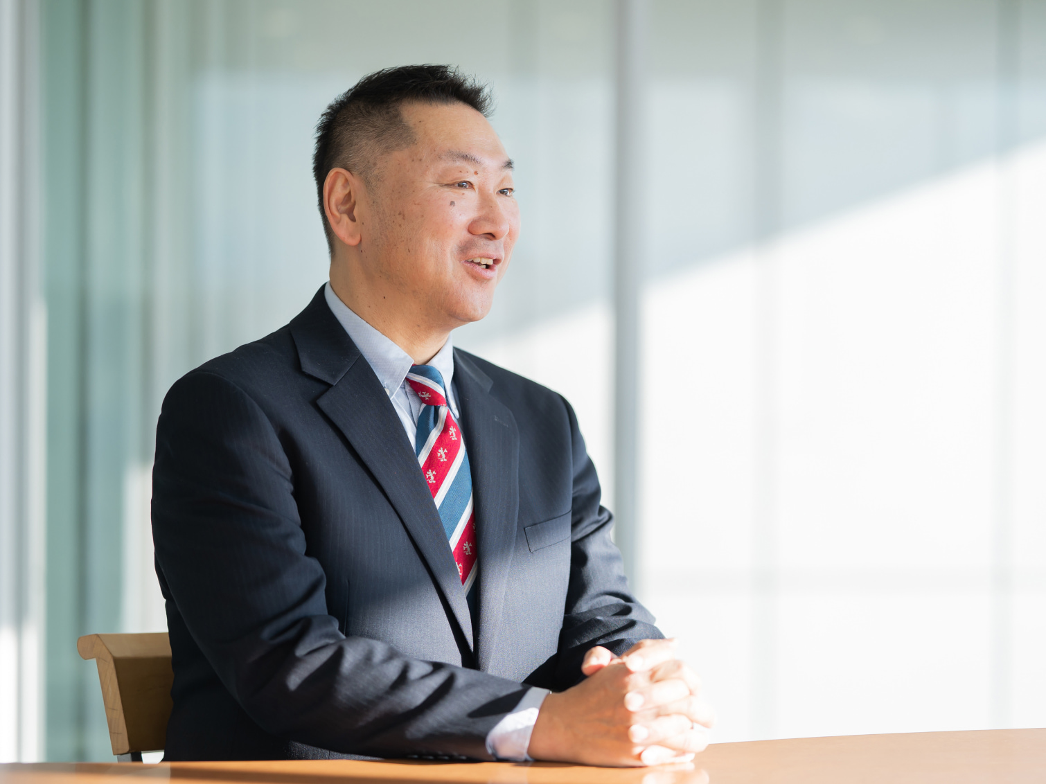 自身の研究とグローバルスタンダードへの展望について語る爾寛明先生