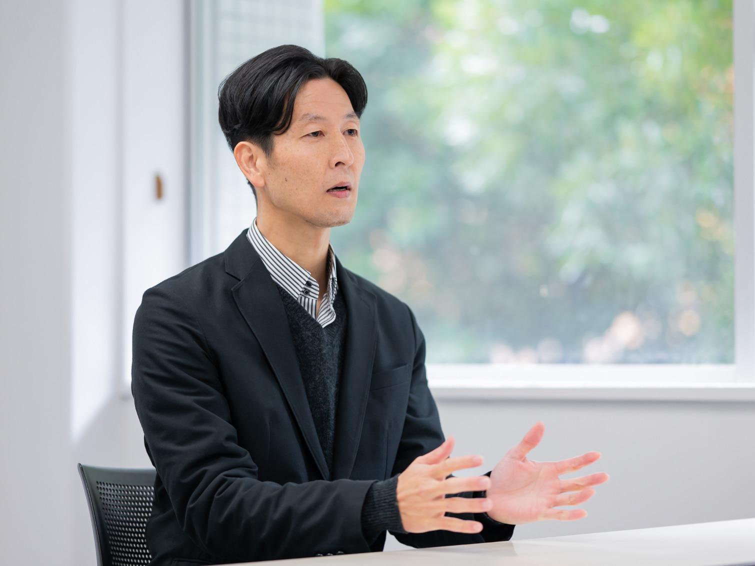 福祉や子ども支援の取り組みについて語る大村海太先生