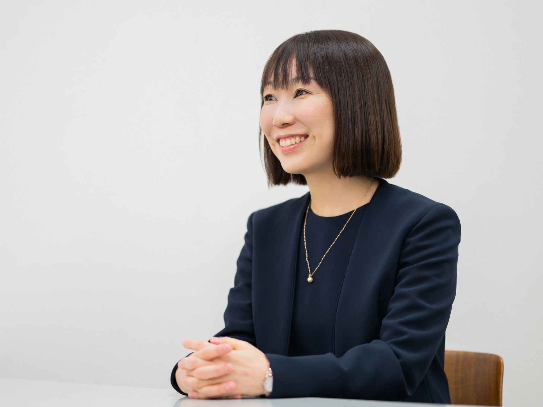 神庭直子先生がインタビューに応じている様子