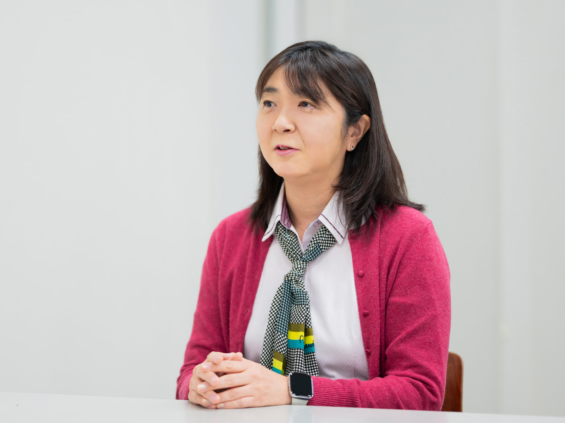 山口有香先生がインタビューに応じている様子