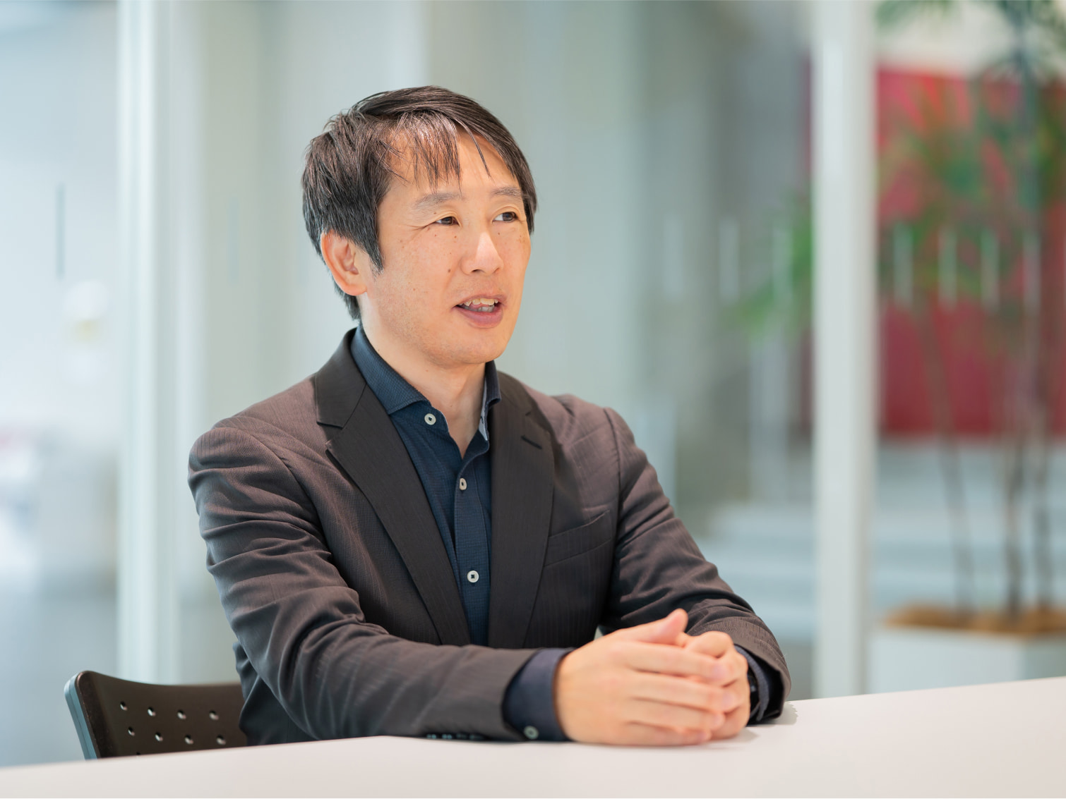 POP広告の進化と売り場コミュニケーションの可能性について語る向坂文宏先生