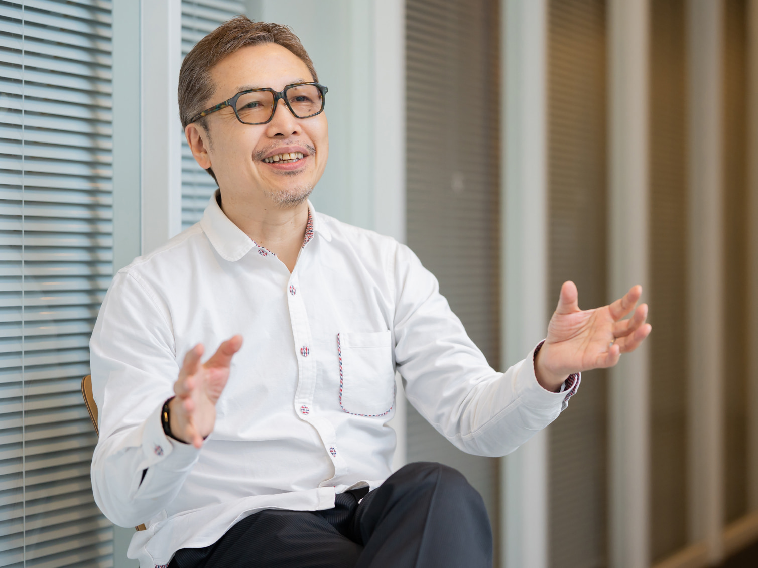 時代の変化に応じた動画制作の重要性について語る山本憲司先生