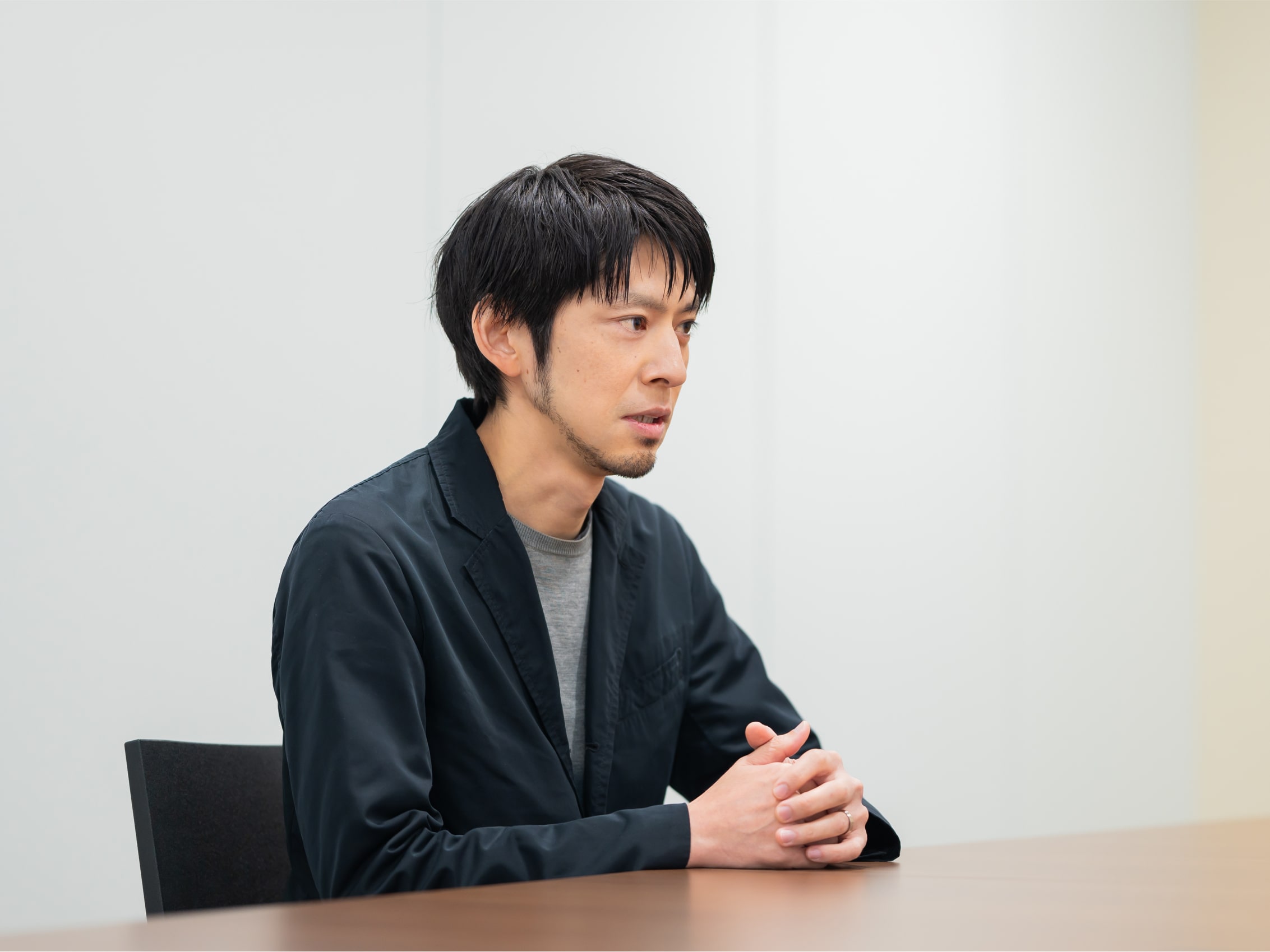 音楽の価値や表現の本質について語る小林良穂先生