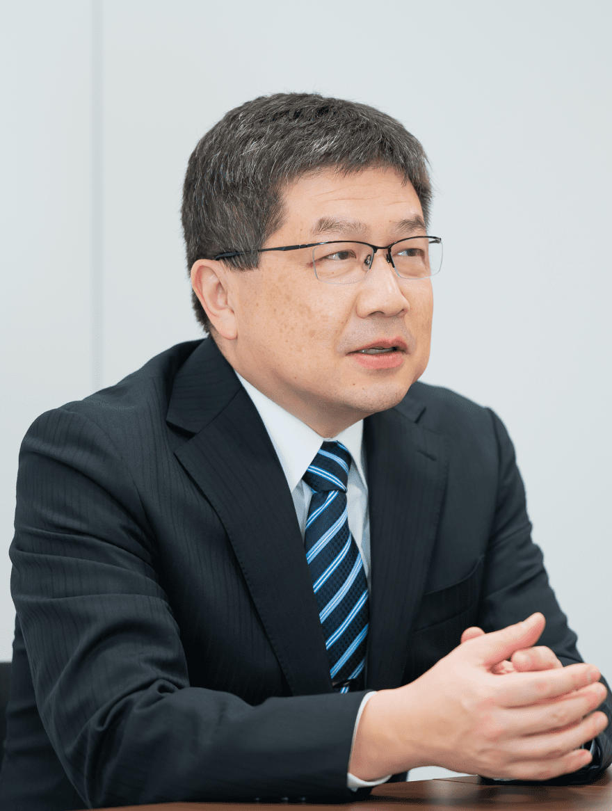落ち着いた表情で語る種市康太郎先生