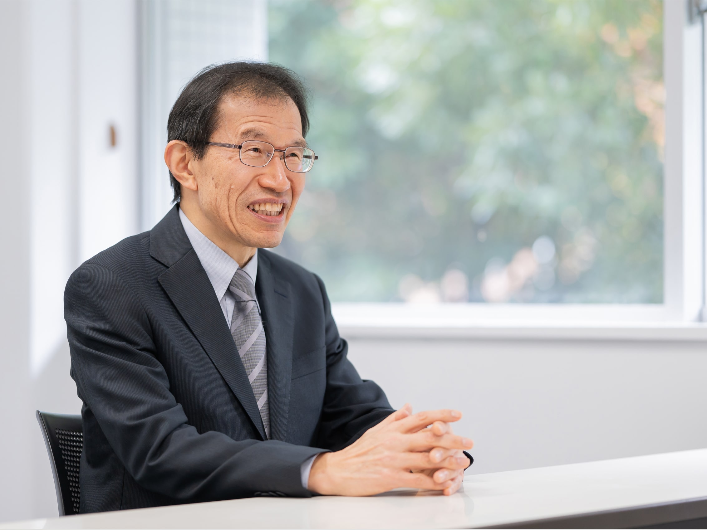 大学進学の格差構造と供給量の関係について語る浦田広朗先生