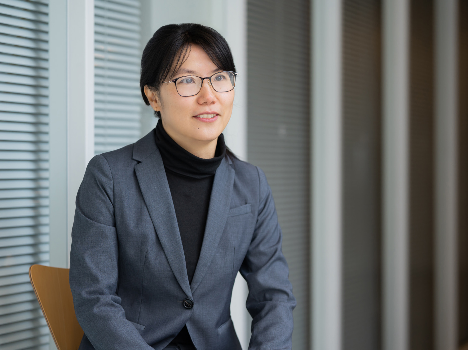 中国経済や日中ビジネスの研究について語る孫維維先生