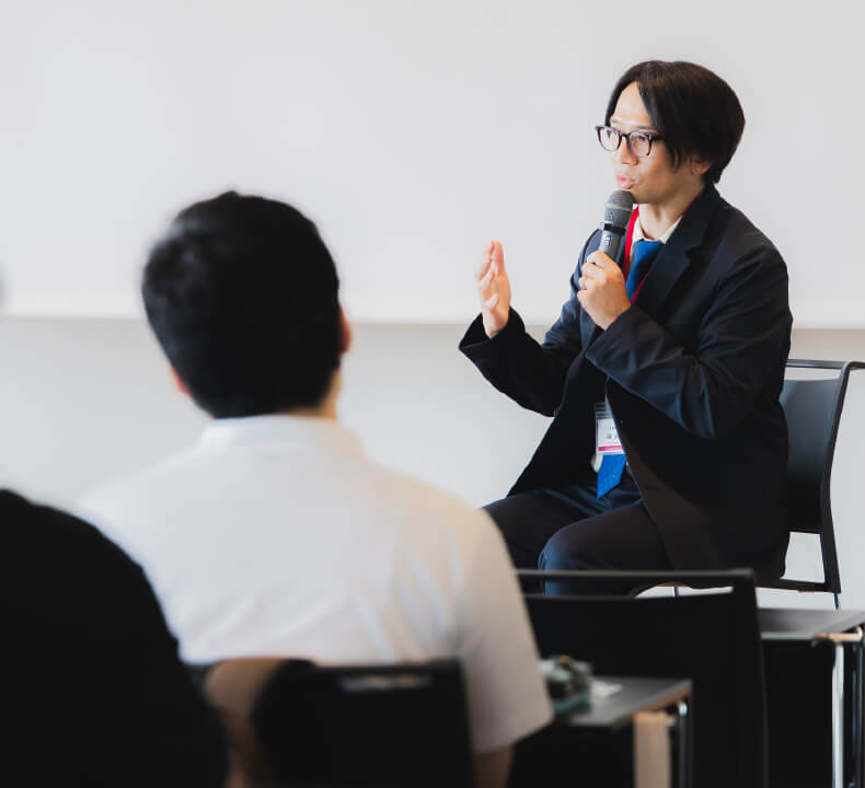 お二人は「話すこと」を仕事にしていますが、話す時に気を付けていることは何ですか